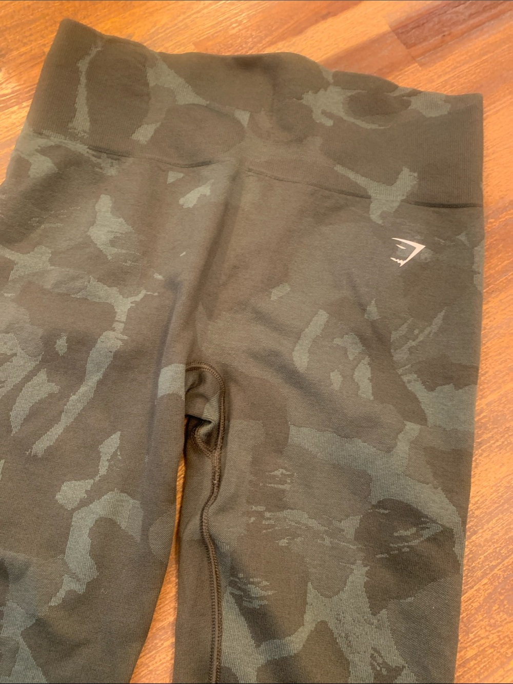 Gymshark green camo workout tights. Women’s medium.